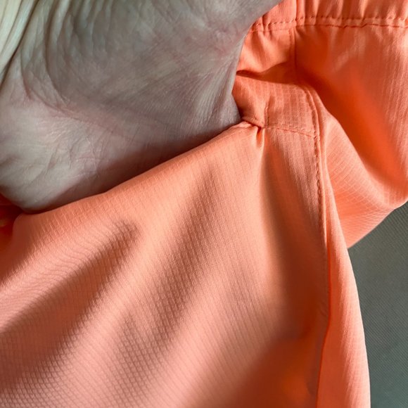 NWT Columbia Women's Shorts Size Medium, 4" inseam - Tamiami Pull On - Peach - Picture 7 of 9
